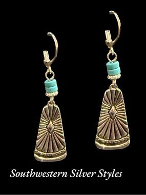 Lovely Turquoise .925 Silver Navajo Native American SunBurst Style Earrings